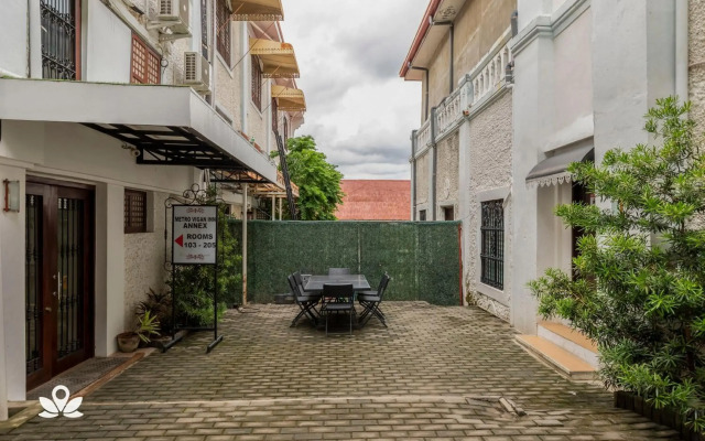 Metro Vigan Inn - Annex