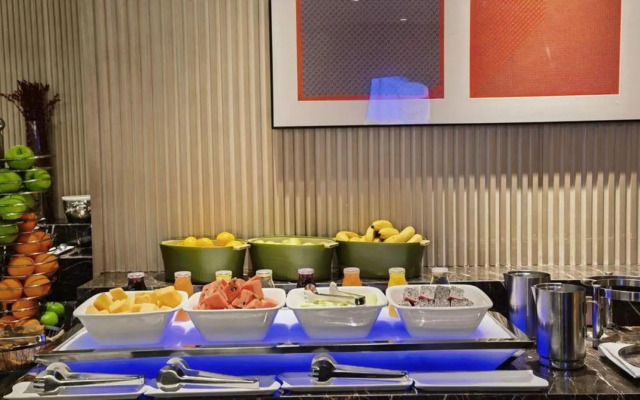 Lejia EAC International Apartment Hotel