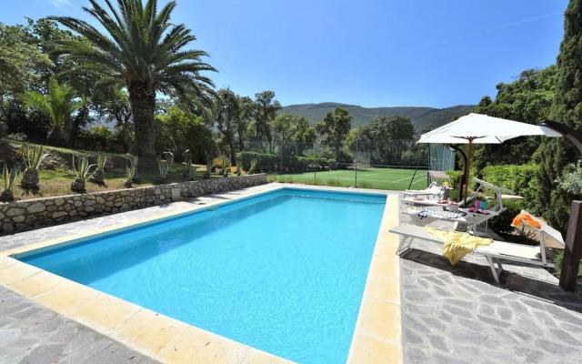 Belvilla by OYO Villa Alexa Sei