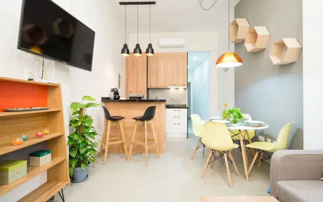 Lovely & Quiet City Center Apartment