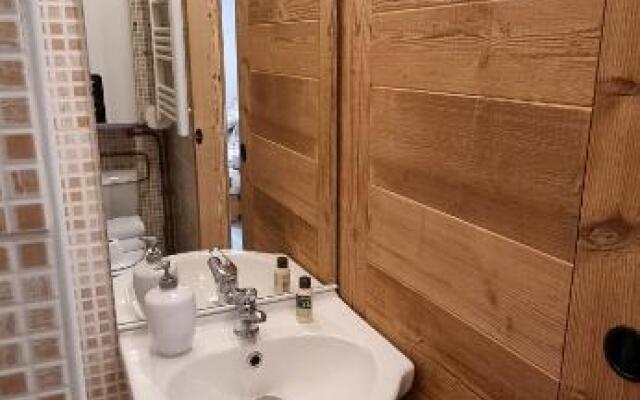 Studio Uissan Pour 5 Personnes a Cote Des Pistes