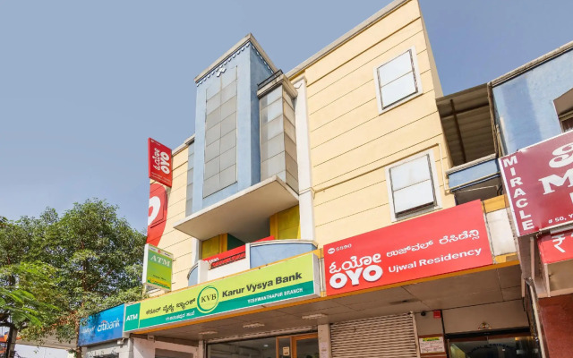 OYO 5590 Ujwal Residency