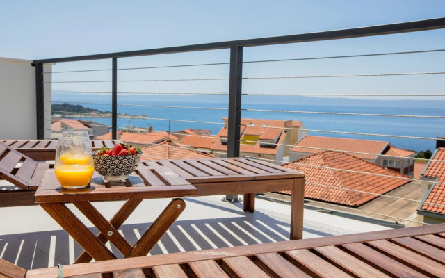 Apartments Left & Right with jacuzzi, 4 stars