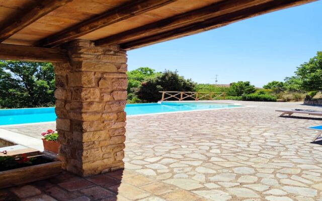Chalet In Enchanted Forest Private Pool