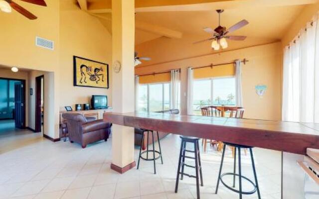 Suite C303 Mara Laguna