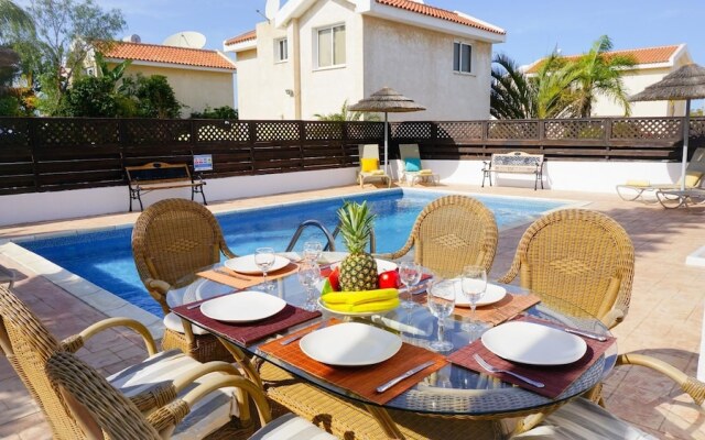 Villa Willow Mandali