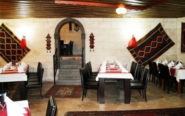 Eliz Cave House