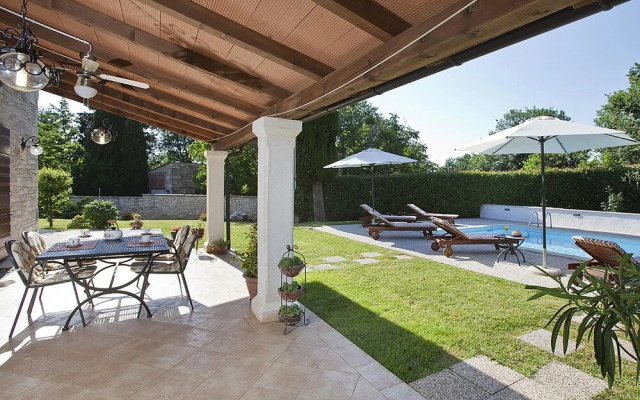 Istrian Villa Fendi Rebici