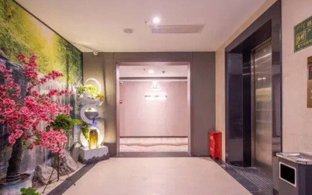 Wanzai County Lotus Hotel