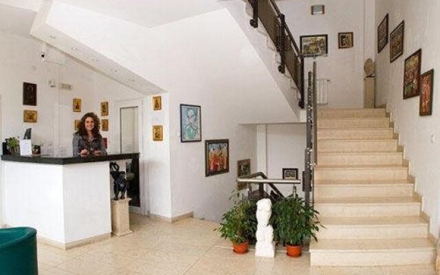 Art Hotel Galeria Pleven