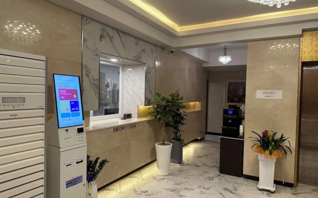 Hotel 701