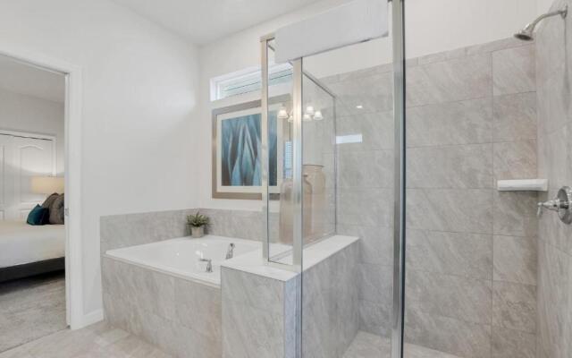 Private Pool Villa W/pool Table, On-site Waterpark