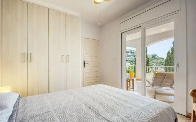 Apartment in Roses Near Canyelles Beach