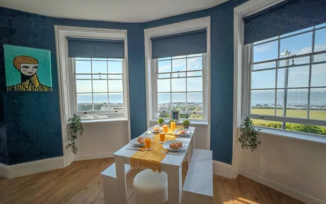 Stunning Sea View Georgian Retreat by Adliv