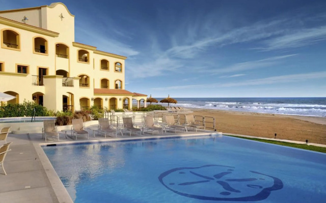 Las Villas Hotel & Golf by Estrella del Mar