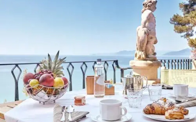 Hotel Punta Est