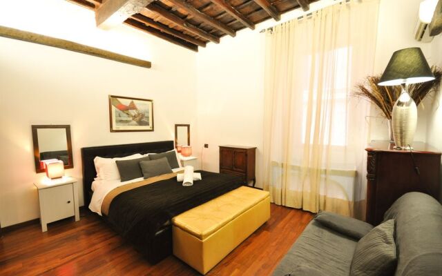 Holiday Apartments Rome - Trevi Fountain