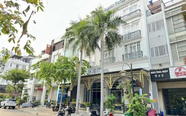 Capital O Saigon Sweet Hotel