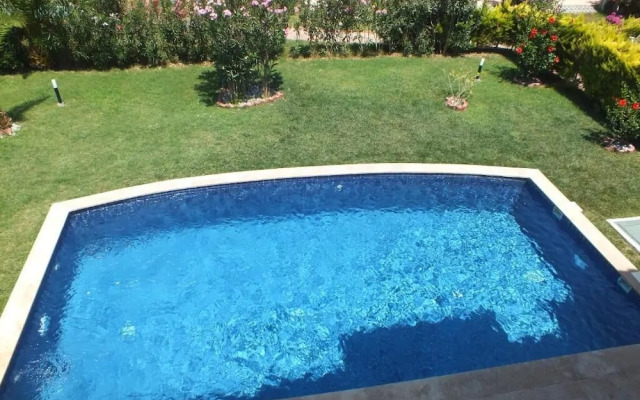 Sunset Beach Club Villas