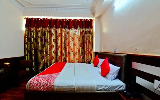 Hotel Paras By OYO Rooms