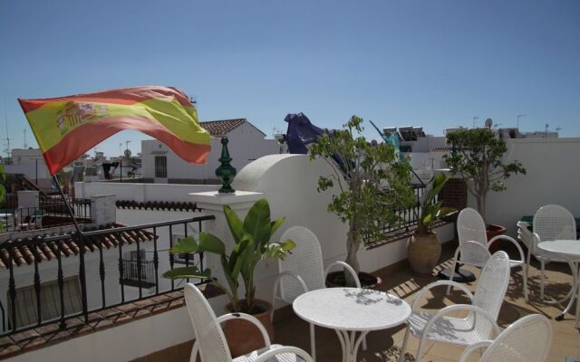 Easy Nerja Guesthouse
