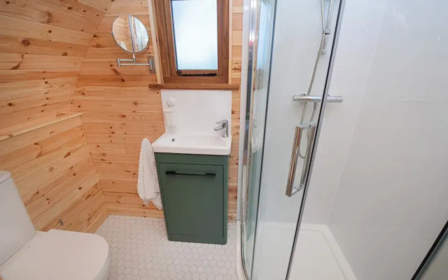 Glamping Pod 2 Presence