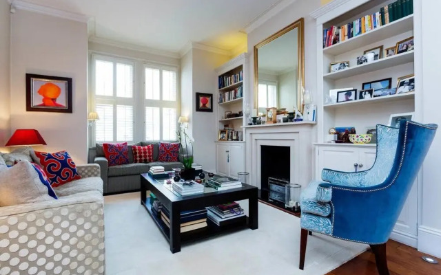 Bridge Lane Residence