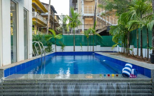 Derive Hotel by Amor