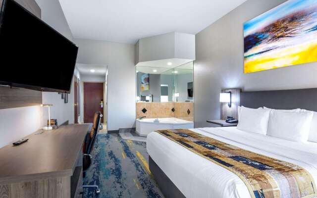 La Quinta Inn & Suites by Wyndham Tampa Central