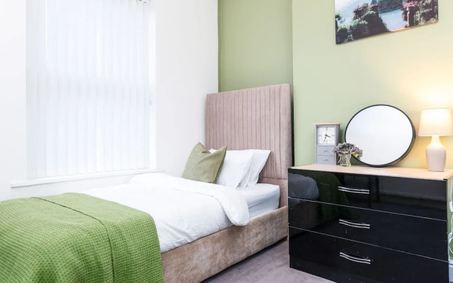 Lovely 2 bed House in Nottingham