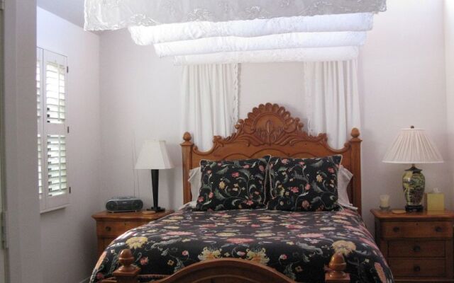 Belle de Jour Inn