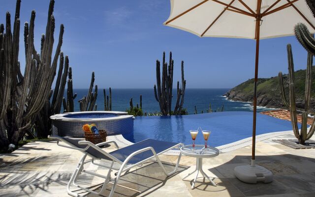 Cliffside Luxury Inn