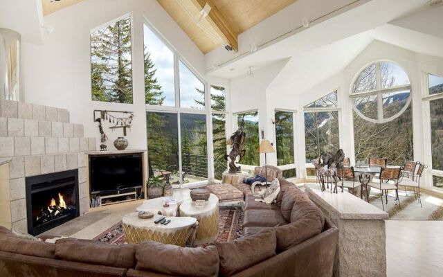 Sandstone Chalet