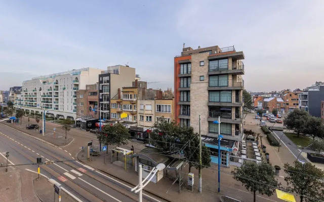 South-facing Apartment for 4 Guests