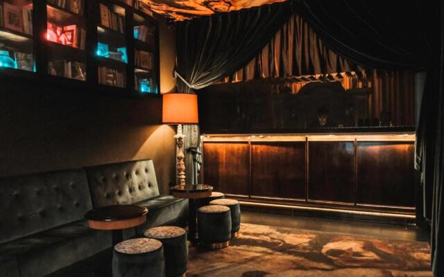 Pensão Amor Madam’s Lodge