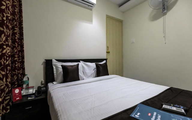 OYO Flagship 4584 India Gate