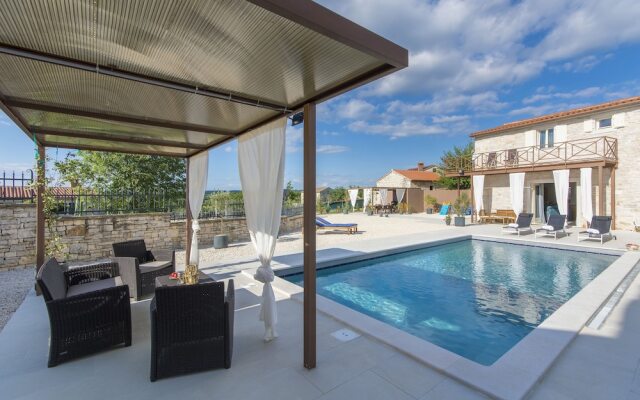 Villa Famiglia