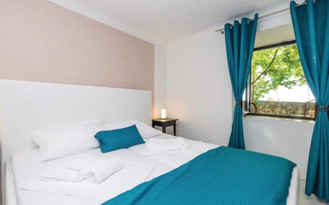 Amazing Home in Matulji With Wifi and 8 Bedrooms