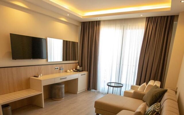 Polaris Otelbeach Club