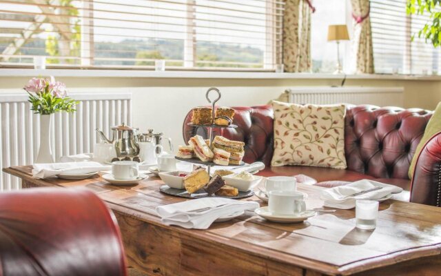 The Manor Hotel
