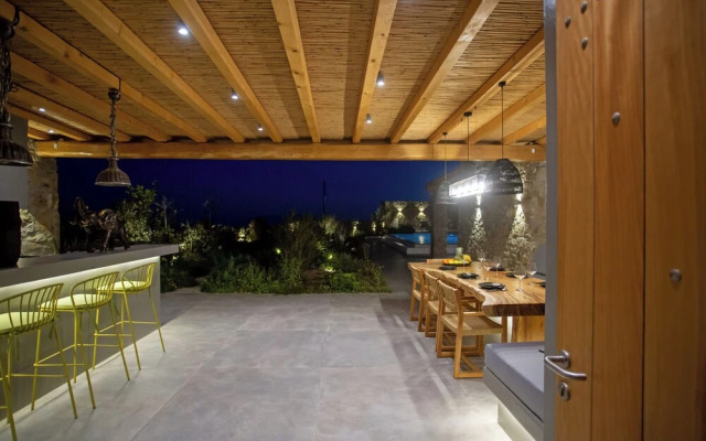 Mykonian Luxury Villa Filyra with Pool