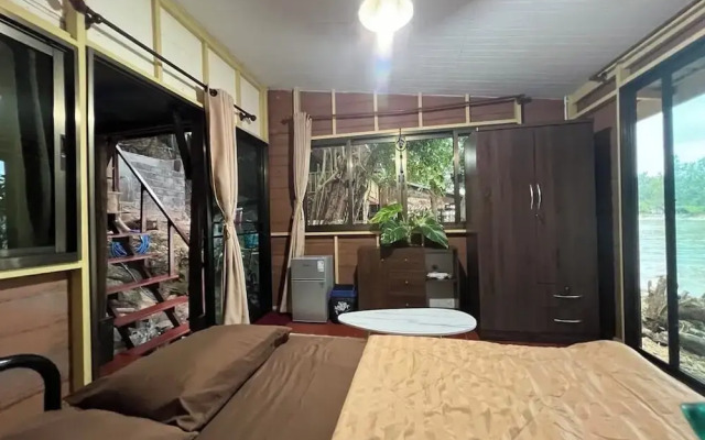 Smiley Bungalows Guesthouse