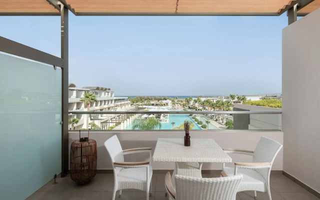 Avra Imperial Hotel