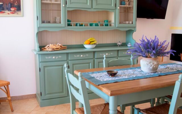 Villa Fil a by Pugliadamare