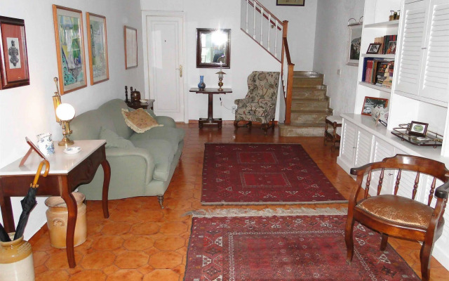 Antonio S House