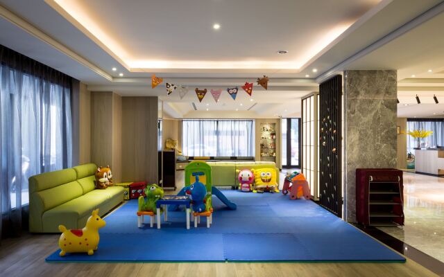 CHECK inn Taichung Wenxin Zhongqing