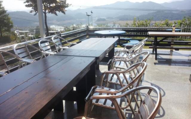 Gangneung Jeongmyeongsu Pension