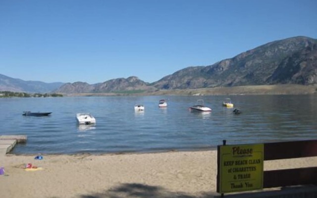 Falcon Resort