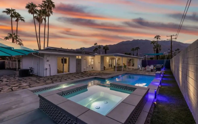 The Desert Xscape Pool Views
