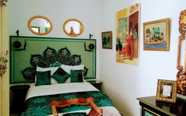 El Patio Courtyard House
